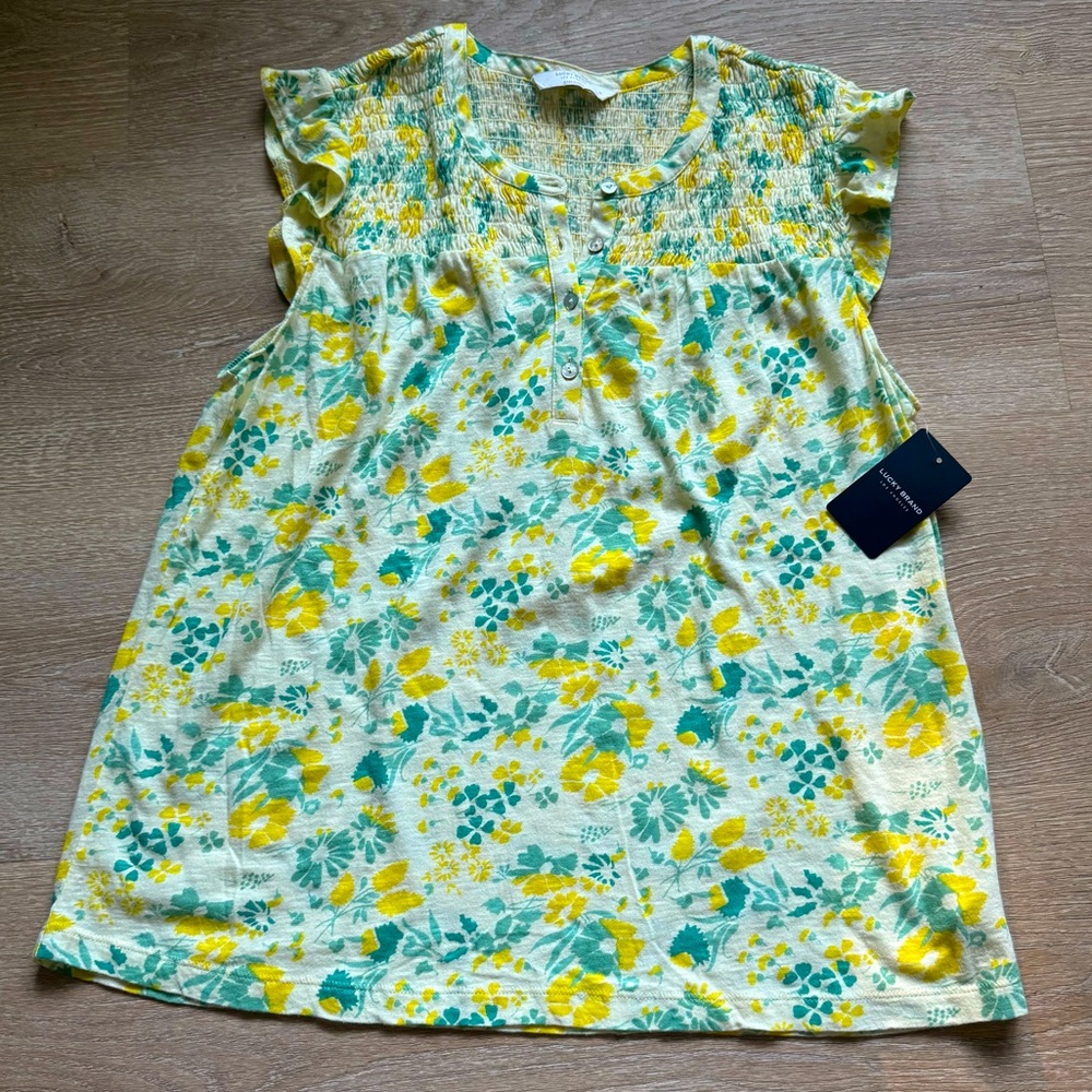 NWTO Lucky Brand Retro Style Floral Blouse . Size Medium